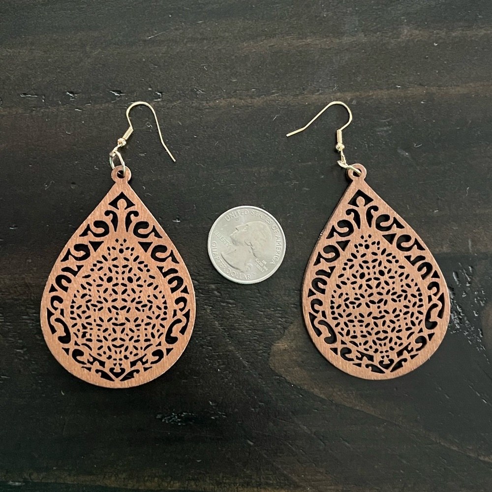 Elegant Brown Teardrop Earrings